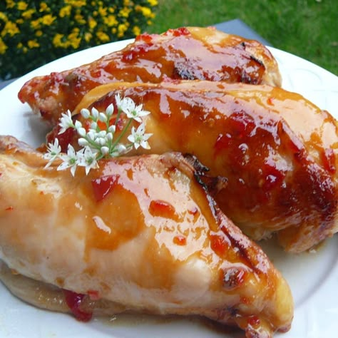 Red Pepper Jelly Recipe, Jalapeno Pepper Jelly, Oven Roasted Chicken Breast, Red Pepper Recipes, Spicy Baked Chicken, Pepper Jelly Recipes, Red Pepper Jelly, Hot Pepper Jelly, Tomato Bruschetta