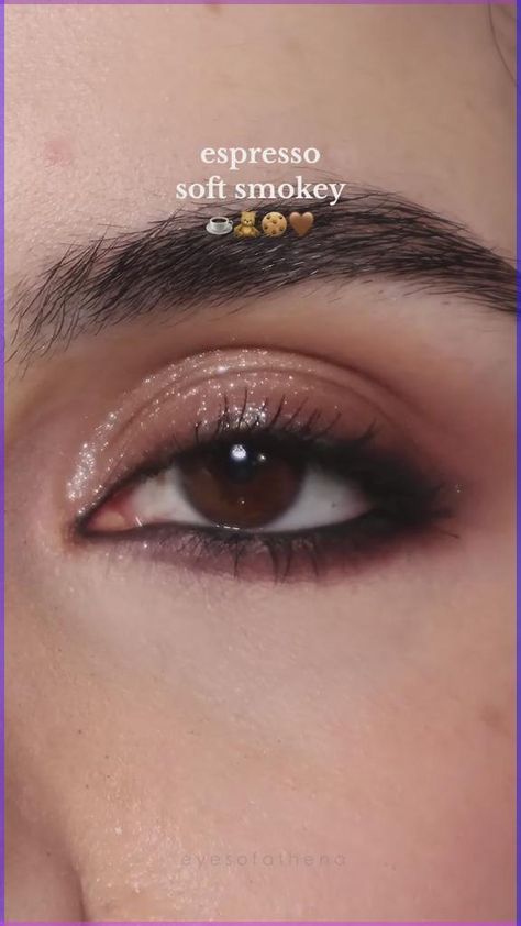 Almond Eye Smokey Eye, Smokey Eye For Big Eyes, Movie Night Makeup, Make Up For Farewell, Under Eye Eyeshadow Tutorial, Neutral Brown Eyeshadow Looks, Makeup Inspo Smokey Eye, Best Smokey Eye Makeup, Smokey Eye For Downturned Eyes