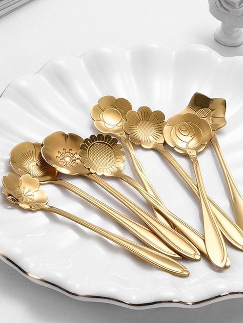 8pcs Stainless Steel Flower Spoon | SHEIN USA Flower Spoon, Tub Tea, Anting Manik, Spoon Gifts, Floral Type, Steel Flowers, Dessert Spoons, Floral Tea, Coffee Spoon