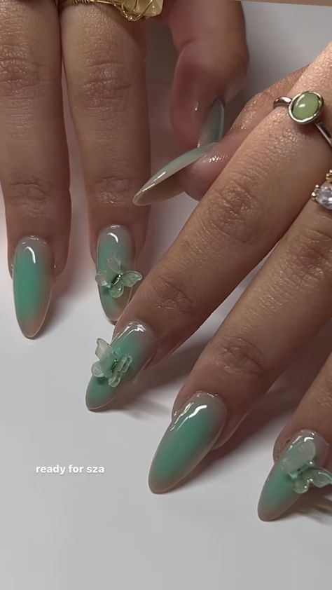 Green/mint/teal/sage nail inspo Dreamville Nails, Sza Concert Nails, Sza Inspo Nails, Sza Concert, Concert Nails, Nails Done, Chic Nails, How To Do Nails, Nail Inspo