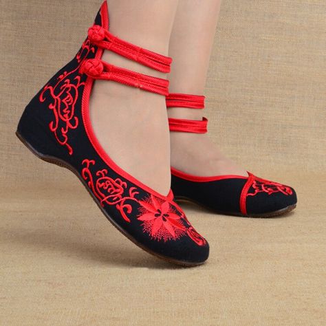 Chinese Shoes, Chinese Embroidered, Dr Shoes, Kawaii Shoes, Casual Flat Shoes, Girly Shoes, Jairzinho, Ballerina Shoes, Mary Jane Flats