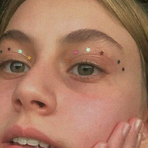 Star Makeup Aesthetic, Stars Makeup, Disco Makeup, Sparkle Makeup, Concert Makeup, Star Makeup, Smink Inspiration, Cool Makeup Looks, Clown Makeup