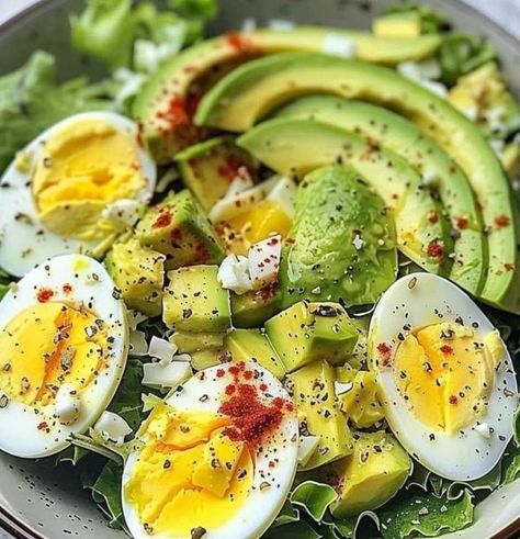 DAILY DIABETIC RECIPES | Yummy 😋 😋  | Facebook Spinach Egg Salad, Avocado And Egg, Hard Boiled Egg, Clean Eating Lunch And Dinner Recipes, Fresh Avocado, Healthy Food Dishes, Ripe Avocado, Boiled Egg, Egg Salad