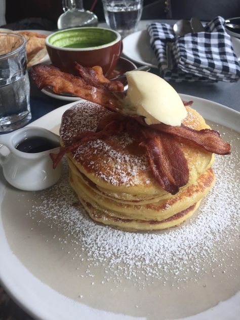 [I ate] pancakes with bacon Aesthetic Pancakes, Pancakes With Bacon, Pancakes Bacon, Stack Of Pancakes, Pancakes And Bacon, Pancake Stack, Bacon Breakfast, Homemade Pancakes, Morning Inspiration