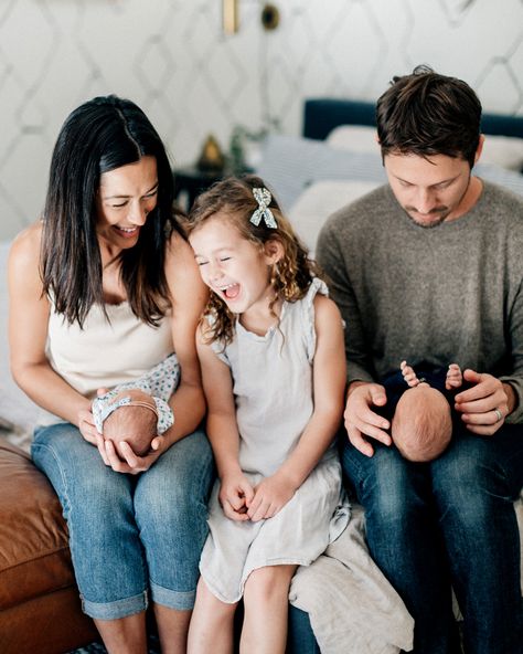 Party of Five » pasadena photographer – candid, creative, modern Newborn Twin Photos, Twin Baby Photography, Twin Baby Photos, Party Of Five, Newborn Family Pictures, Lifestyle Headshots, Twin Pictures, Twin Photography, Foto Newborn