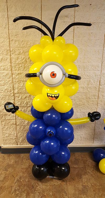 2 In A Minion, Minion Decoration Ideas, Minion Birthday Party Balloons, Minion Theme Decoration, Minion Party Decor, Minion Theme Party, Minion 3rd Birthday Party, Minion 2nd Birthday Party, Despicable Me Party Decorations