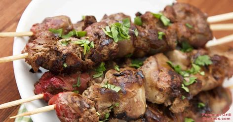 Veal Steak, Chicken Liver Recipes, Beef Kebabs, Grill Chicken, Chicken Liver Pate, Liver Recipes, Beetroot Salad, Chicken Liver, Kebab Recipes