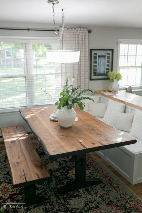 Live Edge Dining Table, Classic Kitchen, Kitchen Benches, Kitchen Nook, Dining Nook, Kitchen On A Budget, Kitchen Remodel Idea, Farmhouse Table, Room Table