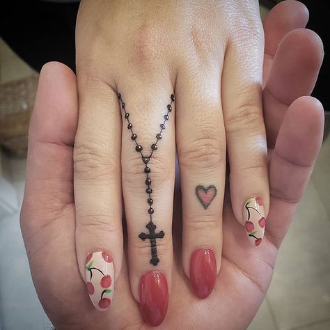 Rosary Finger Tattoo, Tattoo Rosary, Rosary Tattoo On Hand, Rosemary Tattoo, Rosary Tattoos, Cross Finger Tattoos, Rosary Bead Tattoo, Africa Tattoos, Rosary Tattoo