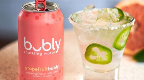 Like competing sparkling water varieties, Bubly's list of two ingredients seems innocuous: carbonated water and natural flavor. The only problem? No one knows what those "natural flavors" truly entail. Here's what we can tell you about "natural flavors." Bubly Sparkling Water, Copycat Drink Recipes, Paloma Recipe, Sugar Free Drinks, Flavored Sparkling Water, Carbonated Water, Corn Beef And Cabbage, Salted Caramel Chocolate, Starbucks Copycat