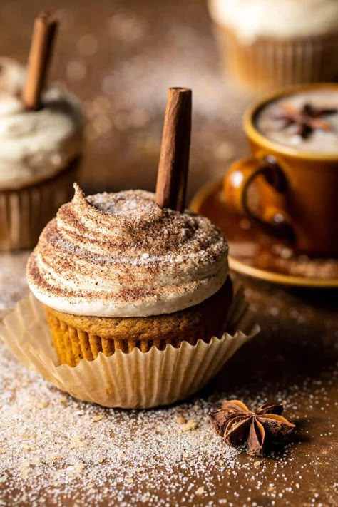 Vanilla Chai Pumpkin Latte Cupcakes with Cinnamon Brown Sugar Frosting...the perfect pairing of fall spices. Autumn in a sweet cupcake! Pumpkin Latte Cupcakes, Chai Latte Cupcakes, Brown Sugar Frosting, Half Baked Harvest Recipes, Fall Cupcakes, Sugar Frosting, Pumpkin Chai, Vanilla Chai, Harvest Recipes