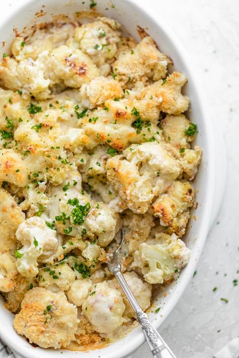 Cauliflower Au Gratin, Casserole Thanksgiving, Oven Roasted Cauliflower, Potato Side Dish, Au Gratin Recipes, Spicy Cauliflower, Roasted Cauliflower Recipes, Cauliflower Gratin, Steak Side Dishes