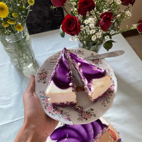 Ube Halaya, Cake Wedding, Anniversary Cake, Food Diary, Red Ribbon, Birthday Ideas, Wedding Anniversary, Yummy Food, Ribbon