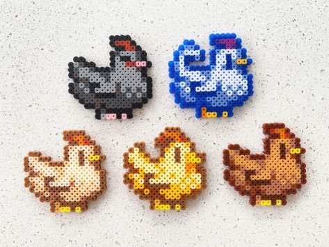 Chicken Stardew Valley, Stardew Art, Perler Beads Art, Nerdy Perler Beads, Perler Beads Ideas, Keychain Phone, Pixel Beads, Easy Perler Beads Ideas, Beads Art