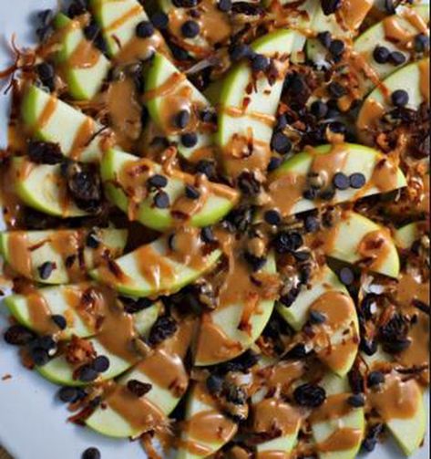 Healthy Peanut Butter Recipes, Apple Nachos, Mama Recipe, Healthy Peanut Butter, Kid Food, Peanut Butter Recipes, Food Group, Köstliche Desserts, Butter Recipe