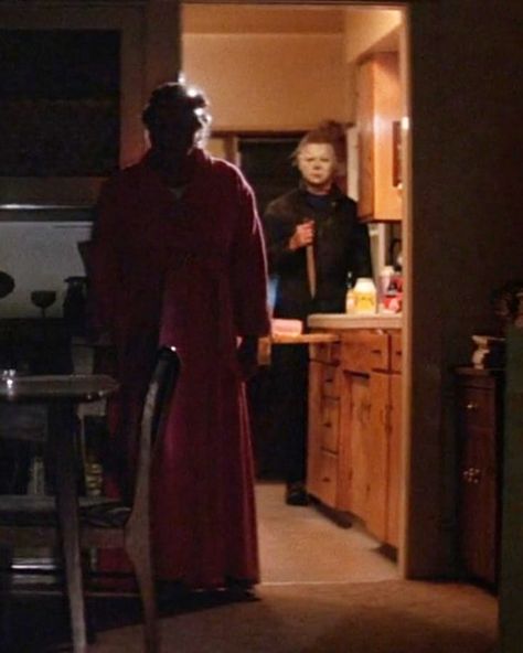 @mrhalloween84 shared a photo on Instagram: “Halloween ll (1981) 🎃🔪 ----------- #halloween2 #rickrosenthal #horrorfilm #slashermovie #theshape #michaelmyers #dickwarlock #halloween…” • Oct 24, 2020 at 1:02pm UTC Ham Sandwich, Ham Sandwiches, Slasher Movies, Halloween 2, Michael Myers, Horror Films, A Photo, Halloween, Instagram Photo