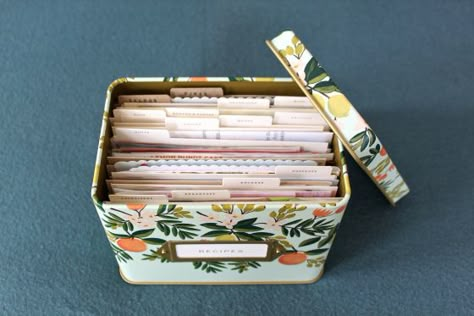 My New Recipe Box | Scissors & Sage Recipe Box Ideas, Recipe Box Diy, Diy Recipe Book, Scrapbook Recipe Book, Recipe Card Boxes, Recipe Card Box, Homemade Recipe Books, Saint Valentin Diy, Gifts For Him Diy