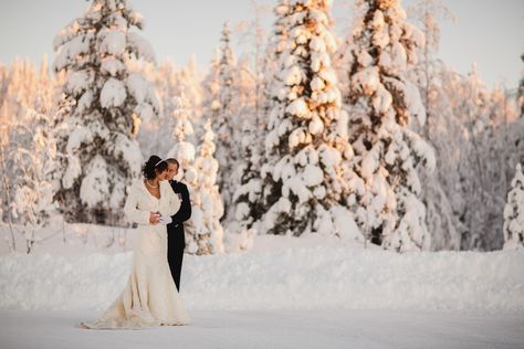 destination wedding photography lapland Lapland Wedding, Snowboard Wedding, January Wedding, Photography Pictures, Destination Wedding Photography, Christmas Wedding, Wedding Pics, Wedding Pictures, Engagement Photography