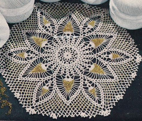 Free Crochet - Pineapples and Beads Doily Pattern Vintage Crochet Doily Pattern, Seed Bead Patterns Free, Crochet Cowl Free Pattern, Crochet Pineapple, Free Crochet Doily Patterns, Doily Pattern, Crocheted Doilies, Crochet Dollies, Steel Crochet Hooks