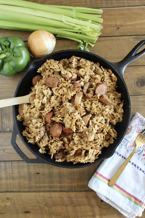 Pastalaya is like jambalaya, but with pasta instead of rice! It is packed FULL of flavor, and is surprisingly easy to make. If you're new to Cajun food, you should try this recipe out first. You'll love it! Pastalaya Recipe, Lsu Tailgate, Chicken Thigh Seasoning, Seafood Boil Recipes, Cajun Dishes, Jambalaya Recipe, Halfway There, Louisiana Recipes, Creole Recipes