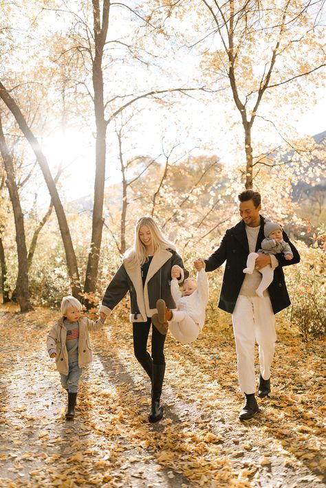 Fall Lifestyle Photoshoot, Stylish Fall Family Photos, Fall Holiday Family Photos, Halloween Theme Family Photos, Fall Styled Family Photoshoot, Neutral Family Photo Outfits Fall Casual, Family Family Picture Outfits, Navy Cream Brown Family Photos, Fall Photoshoot Ideas Family Of 3