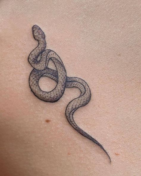 Fine line snake tattoo on the rib. Copperhead Snake Tattoo, Coiled Snake Tattoo, Line Snake Tattoo, Fine Line Snake Tattoo, Rattlesnake Tattoo, International Tattoo, Cuff Tattoo, Snake Tattoos, Throat Tattoo