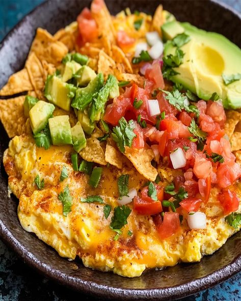 Savory Mexican Migas with Crispy Tortillas and Eggs - optimal recipes Migas Casserole Breakfast, Mexican Eggs Recipes, Eggs With Tortillas, Migas Recipe Mexican Breakfast, Mexican Breakfast Recipes Authentic, Breakfast Ideas Tortilla, Easy Mexican Breakfast Ideas, Shabbat Breakfast, Hispanic Breakfast Ideas