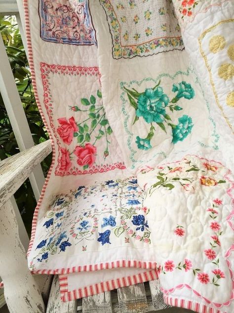 The Classy Guide to Vintage Handkerchiefs - HankyBook Handkerchief Quilts, Hankie Quilts, Hankie Crafts, Handkerchiefs Crafts, Rag Quilting, Vintage Handkerchiefs Crafts, Colchas Quilting, Handkerchief Crafts, Pretty Quilts