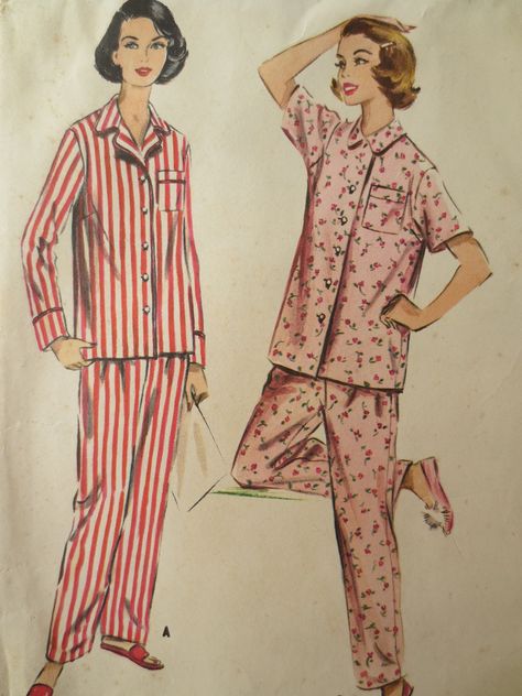 Women's pajamas 1950's-jasmine 1950s Pajamas, 1950s Woman, Vintage Loungewear, Pijamas Women, Vintage Pajamas, Pajama Pattern, Night Suit, 1950s Fashion, Mad Men