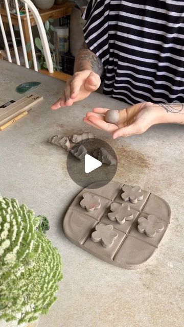 Diy Clay Tic Tac Toe Board, Air Dry Clay Tik Tak Toe, Toc Tac Toe Clay, Pottery Tic Tac Toe Board, Air Dry Clay Tik Tak Toe Board, Tic Tac Toe Clay Board, Tick Tack Toe Diy Clay, Clay Tick Tack Toe Board, Tik Tac Toe Clay Board