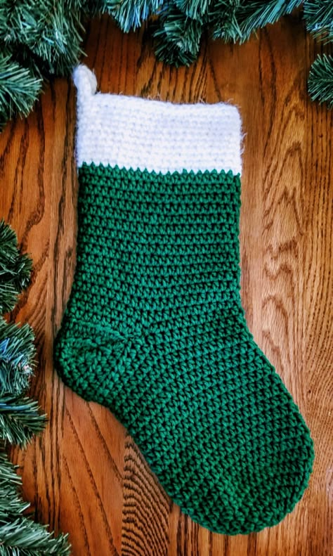 Crochet Stocking Pattern Free, Christmas Stocking Pattern Free, Christmas Crochet Projects, Knitted Christmas Stocking Patterns, Stocking Pattern Free, Traditional Christmas Stockings, Christmas Stocking Patterns, Knitted Stocking, Crochet For Christmas