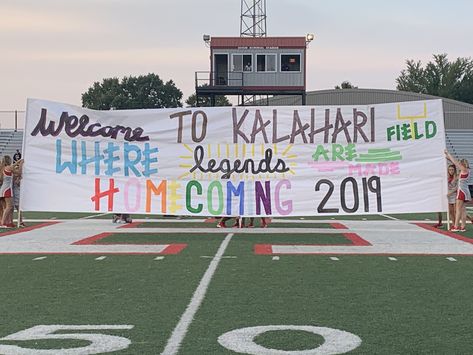 Homecoming Run Through Signs, Football Banners Run Through Homecoming, Homecoming Run Through Signs Football, Homecoming Banner, Run Through Signs, Cheer Banners, Cheerleading Signs, Football Banners, Spirit Posters