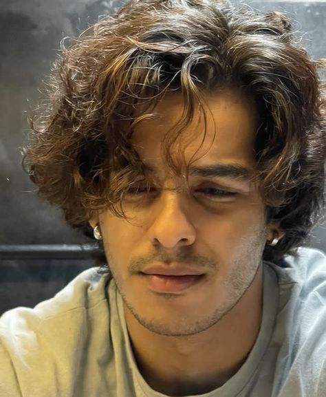 Ishaan Khattar, Guy Haircuts, Ishaan Khatter, Dragonriders Of Pern, Haircuts Long, Heartbreak High, Guy Haircuts Long, Teen Celebrities, Afraid Of The Dark