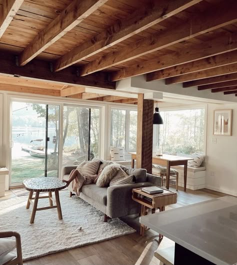 Coastal Cabin Living Room, Pnw Cabin Interior, Contemporary Cabin Interior, Scandinavian Cabin Interior, Modern Cabin Interior, Scandinavian Cabin, White Cabin, Cabin Living Room, Lake Front