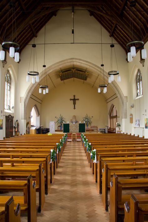 Lucky Daye, Protestant Church, Southern Baptist Church, Old Catholic Church, Church Design Architecture, Church Aesthetic, St John The Baptist, Church Interior, Church Building