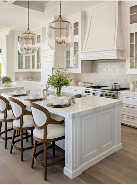 White Kitchen Backsplash, Modern Kitchen Island, White Cabinetry, Kitchen Inspiration Design, Trendy Kitchen, Unique Kitchen, Stylish Kitchen, White Kitchen Cabinets, Kitchen Island Lighting