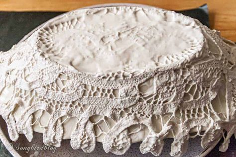 Plaster Cloth Projects, Plaster Of Paris Crafts Ideas, Pretty Bowls, Doily Crafts, Crochet Chevron Baby Blanket, Paris Crafts, Crochet Chevron, Chevron Baby Blankets, Doilies Crafts