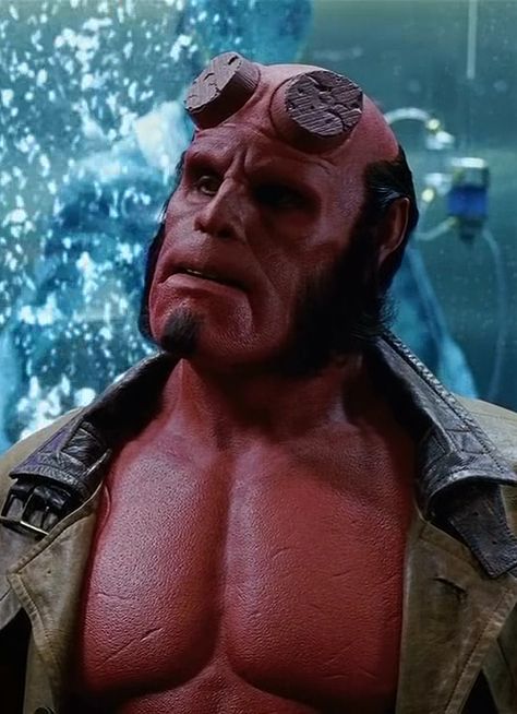 Hellboy - Ron Perlman Ron Perlman Hellboy, Hellboy Movie Aesthetic, Hellboy Portrait, Hellboy Aesthetic, Hellboy Ron Perlman, Hellboy Cosplay, Hellboy 2004, Hellboy Comic, Hellboy Movie