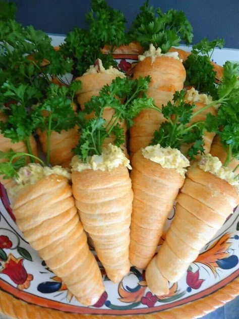 Crescent Roll Carrots, Easter Salad, Easter Appetizers, Easter Brunch Food, Ham Salad, Easter Goodies, Crescent Roll, Decorations Table, Easter Dinner