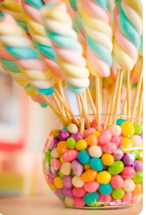 Marshmallow For Birthday Party, Marshmallow Birthday Party Ideas, Marshmallow Candy, 4de Verjaardag, Party Decor Ideas, Candy Birthday, Idee Babyshower, Anniversaire Diy, Unicorn Themed Birthday Party