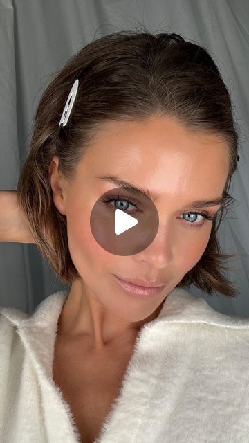 GINE MARGRETHE on Instagram: "Ad Wedding guest - or maybe just a summer party 🍉 Dewy, natural and all good @caiacosmetics   Using: BB sticks 20W & 40C  Blush stick Eyeshadow: Bae, Mykonos & Bambi Mascara: Twist me up Bronzer: Glow bronzer Lip liner: Nougat Spray: That Dewy Look  All products @caiacosmetics   #weddingmakeup #makeup #makeuptutorial #summermakeup" Fresh Makeup Look Glow, Bambi Mascara, Natural Dewy Makeup, Wedding Guest Makeup Looks, Dewy Summer Makeup, Gine Margrethe, Summer Glow Makeup, Natural Eyeshadow Looks, Dewy Makeup Tutorial