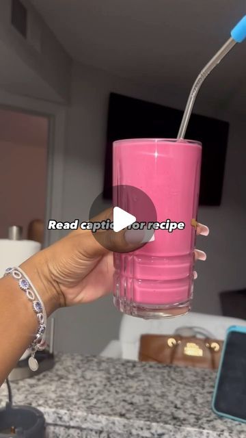 JV Fitness on Instagram: "Raspberry Beet Protein Smoothie INGREDIENTS ✍🏾

✨1small beet, cooked and peeled
✨1cup raspberries
✨1/2 cup Greek yogurt 
✨Water to blend
✨1scoop vanilla protein powder

Want more smoothie recipes?🥰

Click the link in bio for 20 EASY weight loss recipes 🫶🏾🍌

#healthy #healthylifestyle #smoothie #smoothieideas #rasberrysmoothie #blackgirlfitness #weightloss #weightlosstips #weightlosssmoothie" Beets Smoothie Recipes, Raspberry Smoothie Recipes, Beet Smoothie, Raspberry Smoothie, Smoothie Ingredients, Vanilla Protein Powder, Protein Smoothie, Protein Powder, Greek Yogurt