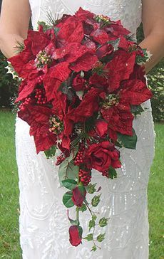 Poinsettia Bouquet, Christmas Wedding Bouquets, Christmas Wedding Flowers, Christmas Winter Wedding, Christmas Wedding Themes, Christmas Wedding Inspiration, Christmas Wedding Ideas, Xmas Wedding, Red Bouquet Wedding