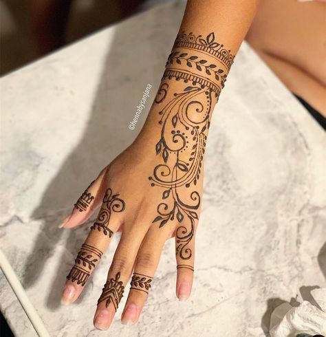 Vine Henna Designs, Vine Henna, Vines Design, Vine Design, Henna Tattoo Designs, Bridal Mehndi, Henna Art, Henna Design, Dream Board