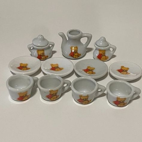 Miniature Teddy Bear Porcelain Tea Set- 4Cups, 4Saucers, 1Pitcher & 2Pot Cream Retro 2000s, Miniature Tea Set, Porcelain Tea Set, China Tea Sets, Tiny Things, Cute Clay, China Tea, Tea Sets, Tea Room