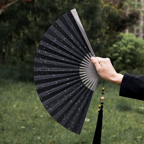 Bizarre EDC Object: A Titanium Folding Fan for Breaking Windows - Core77 Hand Fan Design, Bone Decorations, Fan Nails, Japanese Stuff, Chinese Fan, Vintage Fans, Hand Fans, Chinese Man, 3 Eggs