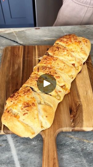 636K views · 6K reactions | How did I not know this pizza trick? | How did I not know this pizza trick?

I make an easy pizza dinner. | By Rick's Friend JustineFacebook Crescent Dough Recipes, Pizza Stromboli, Pizza Hacks, Air Fryer Recipes Dessert, Pizza Calzone, Pizza Cheese, Pizza Dinner, Cheap Stuff, Dough Recipes