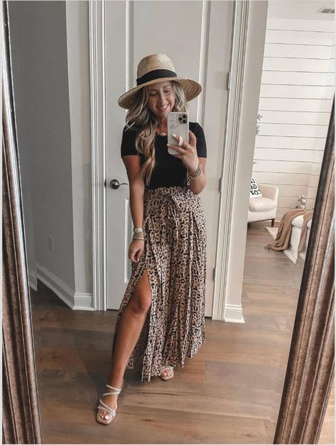 Leopard Print Maxi Skirt, Print Maxi Skirt, Nashville Outfits, S Crew, Cute Summer Outfits, Country Outfits, Mom Outfits, Look At You, Looks Style