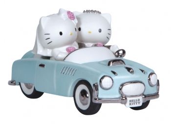 HK Just married!! Hello Kitty And Dear Daniel, Hello Kitty Dear Daniel, Sports Cake Topper, Couple In Car, Hello Kitty Wedding, Precious Moments Wedding, Katt Grejer, Dear Daniel, Married Couple Gifts