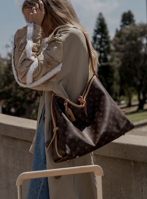 Lv Carryall, Louis Vuitton Carryall, Strawberry Donuts, Louis Vuitton Sac, Designer Aesthetic, Dream Bag, Dream Bags, Bag Louis Vuitton, Bag Obsession